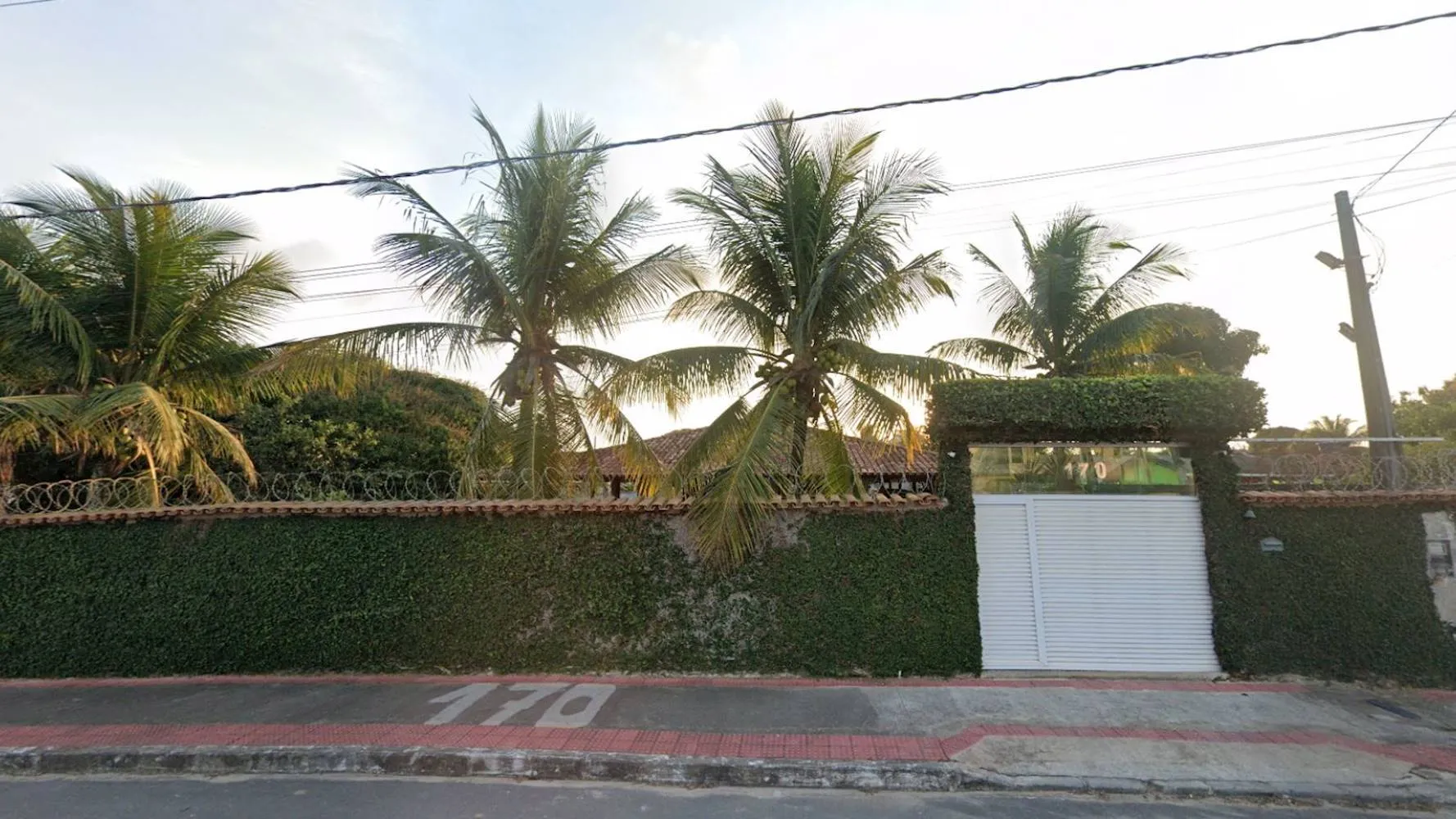 RUA ANANÁS, 15, BALNEÁRIO PONTA DA FRUTA, VILA VELHA/ES