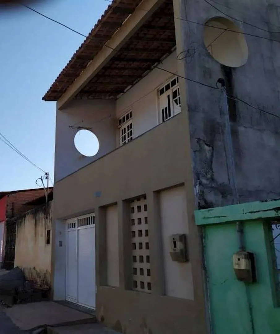 TRAVESSA TEIXEIRA DE FREITAS, 51, CENTRO