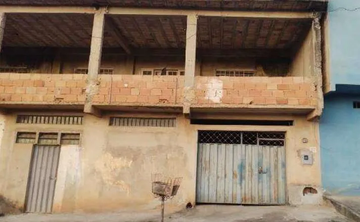 RUA FLORESBELA PEREIRA SILVA, 37