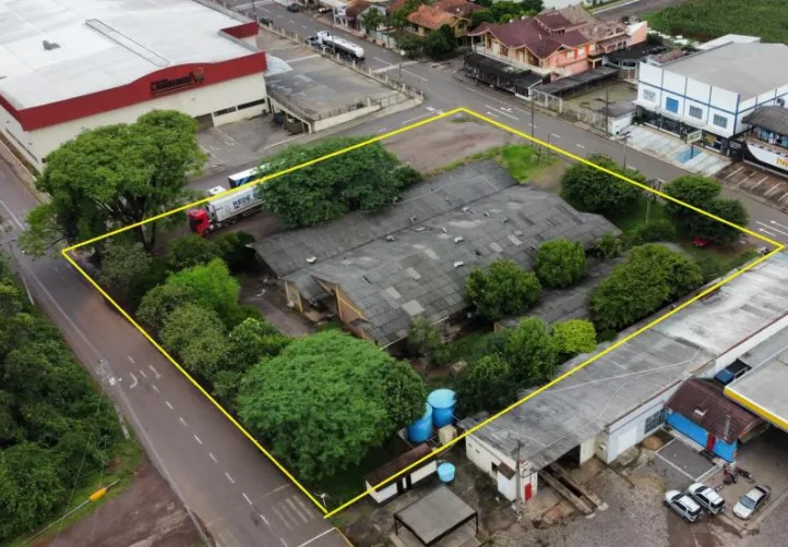 RUA ARTUR PILZ, ESQUINA COM A RUA SENHOR DOS PASSOS, S/N, LANGUIRU