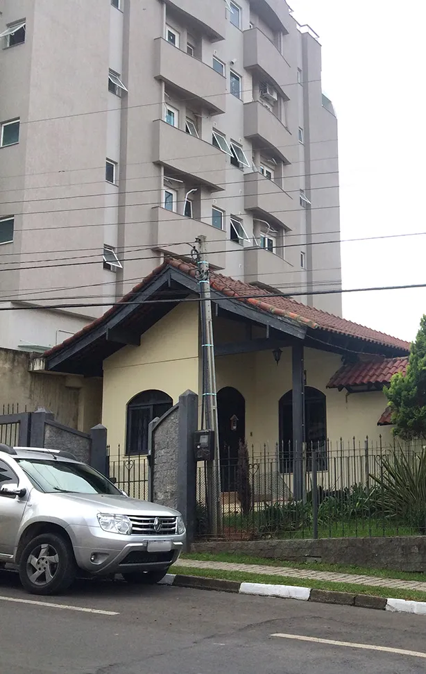 RUA SIMEÃO MORITZ, 203