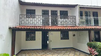 AV DOUTOR CLÁUDIO JOSÉ GUEIROS LEITE, 9751, DUPLEX 15, PRIVÊ RESIDENCIAL VILLA MARAVILHOSA, POTY, PAULISTA - PE. CEP 53427-000