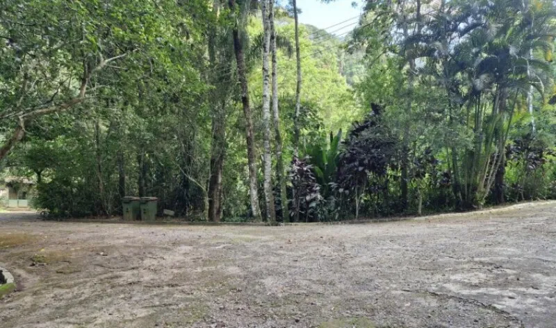 RODOVIA PRESIDENTE DUTRA, KM 227